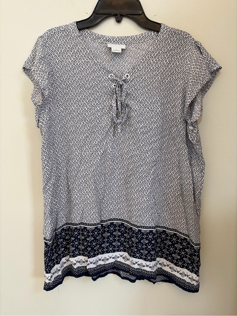 Liz Claiborne Navy and White Patterned Tie-Front Cap Sleeve Tunic